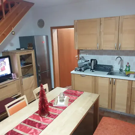 Apartma Da-li Sports -rogla דירה